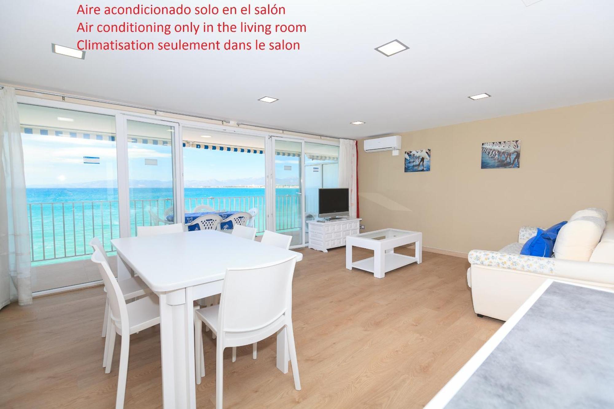 Uhc Acantilados Family Apartments ซาลอว์ ภายนอก รูปภาพ