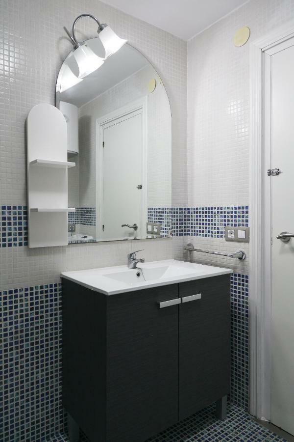 Uhc Acantilados Family Apartments ซาลอว์ ภายนอก รูปภาพ