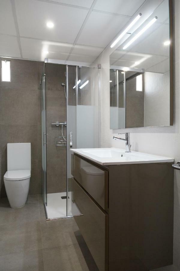 Uhc Acantilados Family Apartments ซาลอว์ ภายนอก รูปภาพ